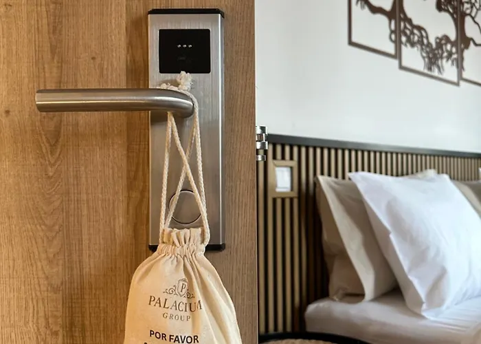 Palacium Charming 여관 *