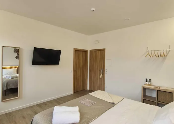 Palacium Charming 여관 *